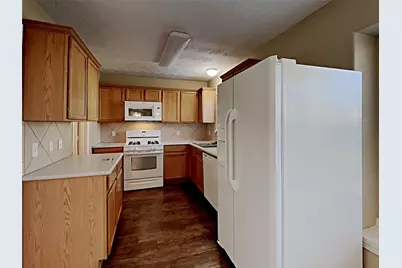5010 Deerpath Drive, Conroe, TX 77303 - Photo 2