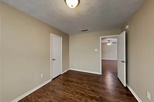 5010 Deer Path Dr, Conroe, TX 77303 - Photo 10
