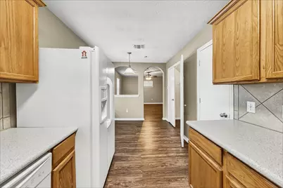 5010 Deerpath Drive, Conroe, TX 77303 - Photo 2