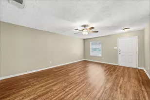 5010 Deer Path Dr, Conroe, TX 77303 - Photo 4