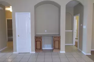 1835 Manor Dr, Baytown, TX 77521 - Photo 4