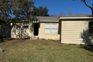 4511 S Main St, Stafford, TX 77477 - Photo 6