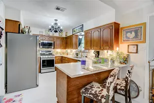 8026 Leigh Rd, Hitchcock, TX 77563 - Photo 8