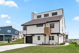 23143 Gulf Dr, Galveston, TX 77554 - Photo 2