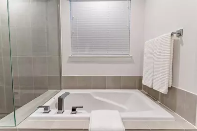 308 Jensen Drive, Houston, TX 77020 - Photo 32