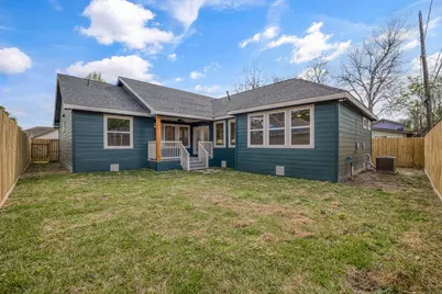 403 Moody Street, Houston, TX 77009 - Photo 8