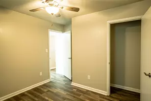 1105 W St Louis Ave, Seadrift, TX 77983 - Photo 16