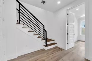 1805 Emir St, Houston, TX 77009 - Photo 8