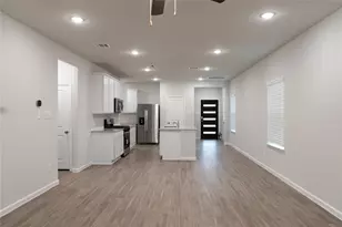 64 Valiant Ridge Trail, Magnolia, TX 77354 - Photo 2