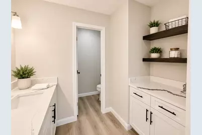 6106 W Airport Boulevard #18, Houston, TX 77035 - Photo 4