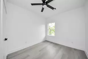 8218 Lawler St, Houston, TX 77051 - Photo 32