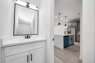8218 Lawler St, Houston, TX 77051 - Photo 8
