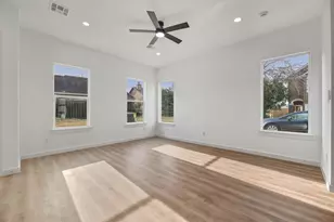 115 Capetown Ln, Conroe, TX 77356 - Photo 16