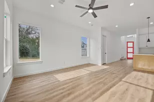 115 Capetown Ln, Conroe, TX 77356 - Photo 24