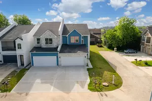 115 Capetown Ln, Conroe, TX 77356 - Photo 2