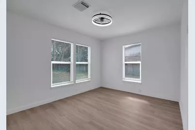1504 N Travis Street, Liberty, TX 77575 - Photo 16