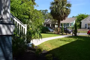 1624 Avenue K, Galveston, TX 77550 - Photo 8