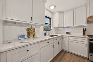 13726 Eastbourne Dr, Houston, TX 77034 - Photo 8