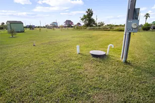 1317 Anderson Ave, Port Bolivar, TX 77650 - Photo 32