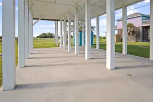 1317 Anderson Ave, Port Bolivar, TX 77650 - Photo 4