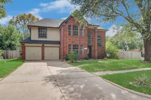 23147 N Waterlake Dr, Richmond, TX 77406 - Photo 2