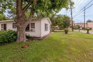 1312 16th St, Huntsville, TX 77340 - Photo 18