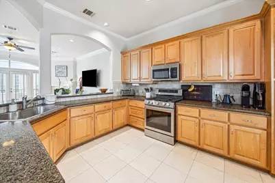 107 Detering Street #B, Houston, TX 77007 - Photo 10