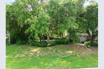 3423 Eckert Drive, Galveston, TX 77554 - Photo 6