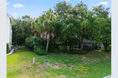 3423 Eckert Drive, Galveston, TX 77554 - Photo 8