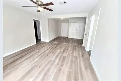 10329 Wicklowe Street, Houston, TX 77016 - Photo 2
