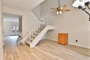 5005 Georgi Ln, Houston, TX 77092 - Photo 6