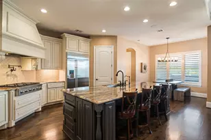 94 Oak Estates Dr, Conroe, TX 77384 - Photo 10