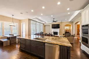 94 Oak Estates Dr, Conroe, TX 77384 - Photo 12