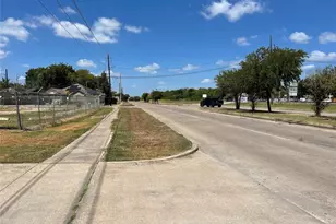 3710 Holmes Rd, Houston, TX 77051 - Photo 14