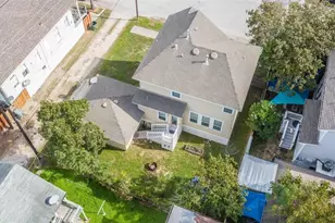 1815 28th St, Galveston, TX 77550 - Photo 26