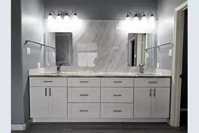 4911 Russett Lane, Sugar Land, TX 77479 - Photo 14