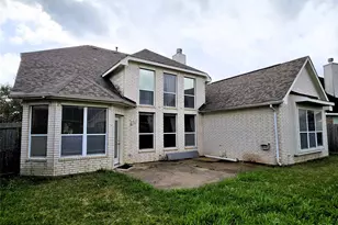 4911 Russett Ln, Sugar Land, TX 77479 - Photo 2