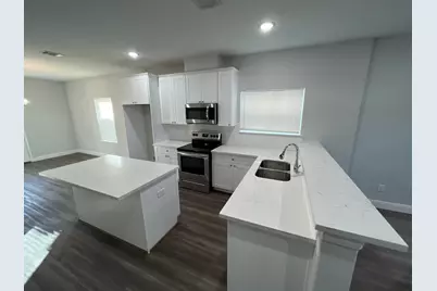 832 Elkhart Street #A, Houston, TX 77091 - Photo 2