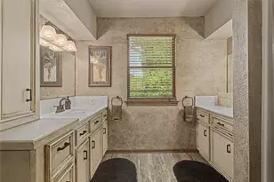 11 Holly Tree Ln, Spring, TX 77373 - Photo 28
