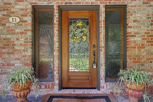 11 Holly Tree Ln, Spring, TX 77373 - Photo 4