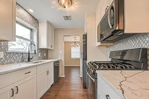 11611 Sagehollow Ln, Houston, TX 77089 - Photo 10