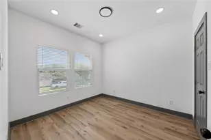 6813 Parkhurst Dr, Houston, TX 77028 - Photo 10