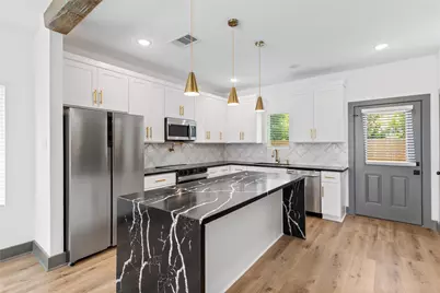 6813 Parkhurst Drive #B, Houston, TX 77028 - Photo 4