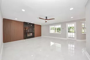 15538 Torry Pines Rd, Houston, TX 77062 - Photo 4