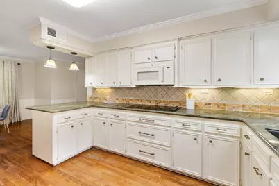 13711 Crickett Hollow Drive, Houston, TX 77069 - Photo 8