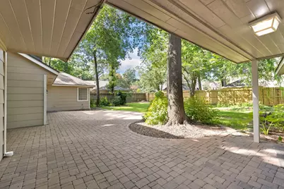13711 Crickett Hollow Drive, Houston, TX 77069 - Photo 32