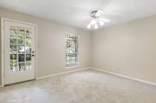 13711 Crickett Hollow Dr, Houston, TX 77069 - Photo 28