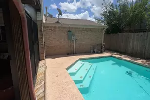 18507 Sweetmeadow Dr, Spring, TX 77379 - Photo 2