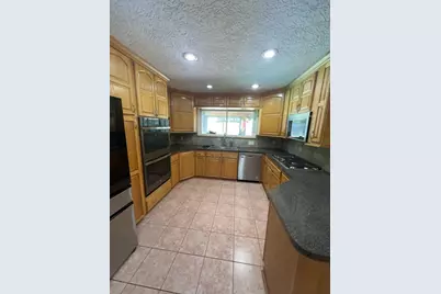 18507 Sweetmeadow Drive, Spring, TX 77379 - Photo 10