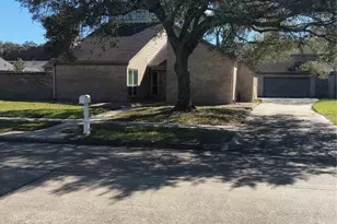 15906 Laurelfield Dr, Houston, TX 77059 - Photo 2